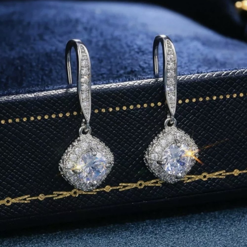 Brand new 925 silver Diamond dangle earrings - Picture 3 of 4